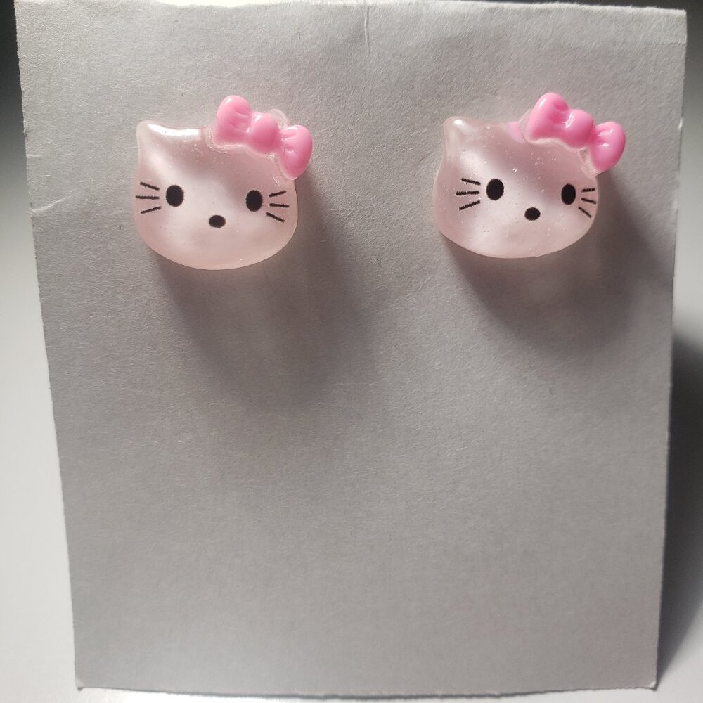 Hello Kitty Earrings